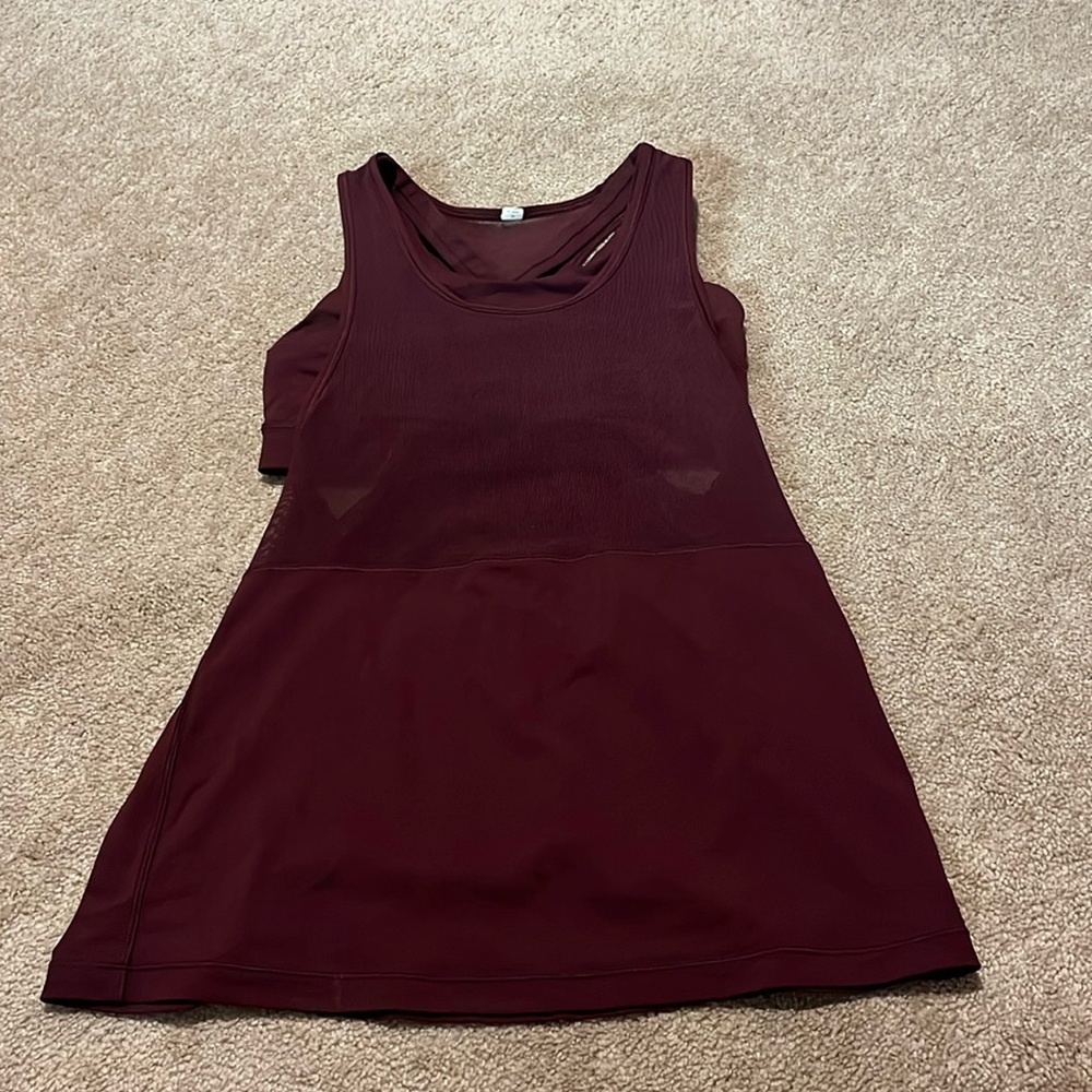 Lululemon tank top with sports bra